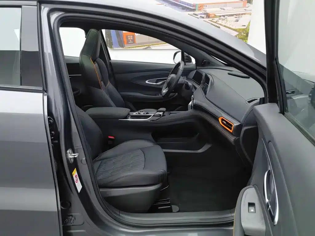 Changan UNI-T 2022 1.5T Premium Edition — миниатюра 23