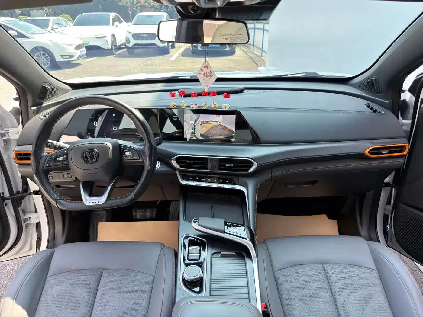 Changan UNI-T 2022 1.5T Premium Edition — миниатюра 8
