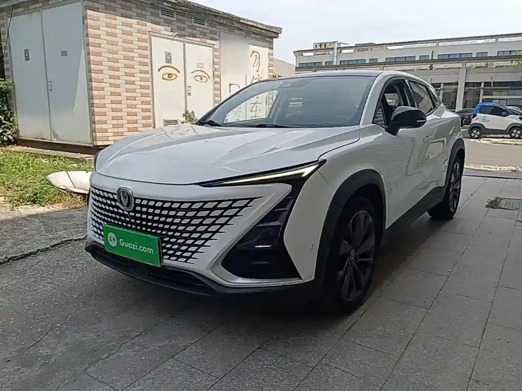 Changan UNI-T 2020 1.5T Flagship Edition — миниатюра 1