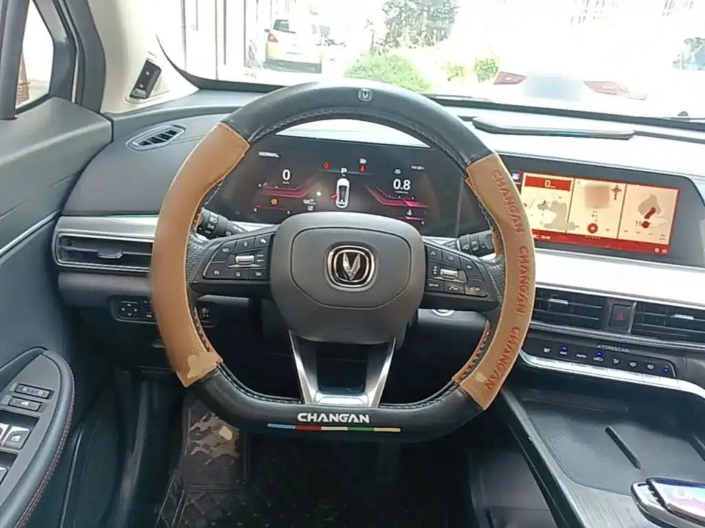 Changan UNI-T 2020 1.5T Flagship Edition — миниатюра 11