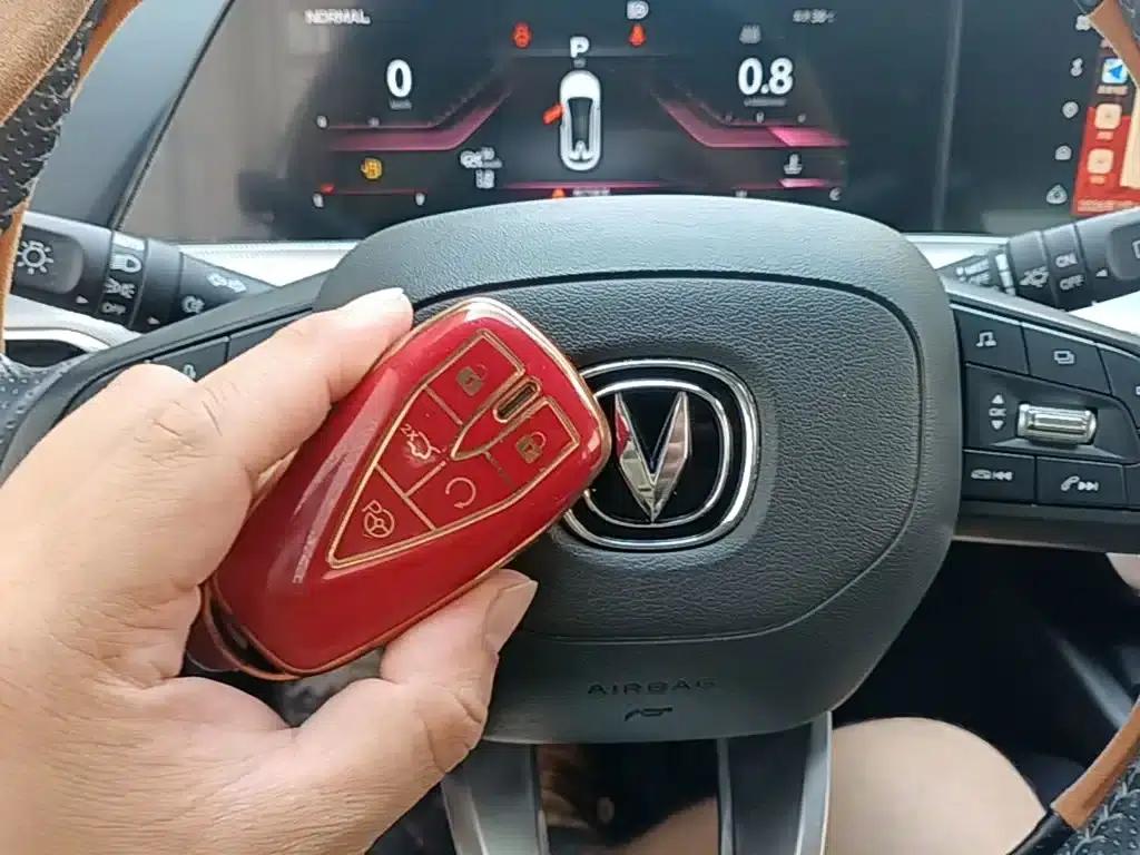 Changan UNI-T 2020 1.5T Flagship Edition — миниатюра 9