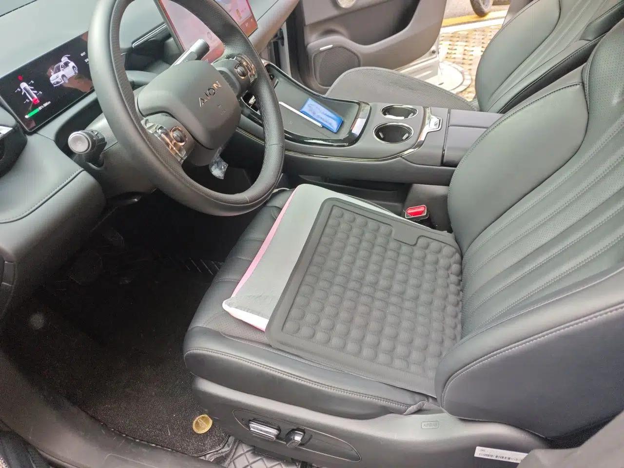 AION V 2024 Aion V (China-made) Pure Electric, Automatic Transmission, 5 Seats — миниатюра 15