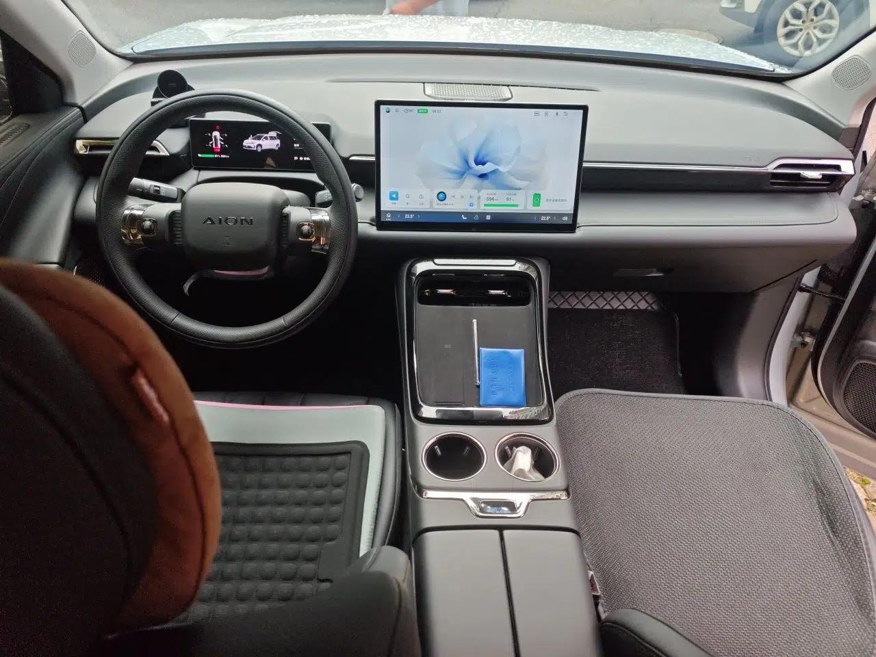 AION V 2024 Aion V (China-made) Pure Electric, Automatic Transmission, 5 Seats — миниатюра 9