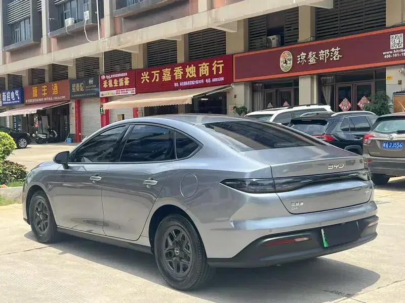 Seal 05DM 2025 Intelligent Driving Edition DM-i 55KM Luxury Model — миниатюра 4