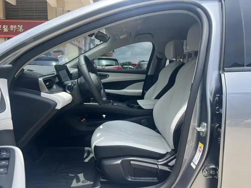 Seal 05DM 2025 Intelligent Driving Edition DM-i 55KM Luxury Model — миниатюра 8