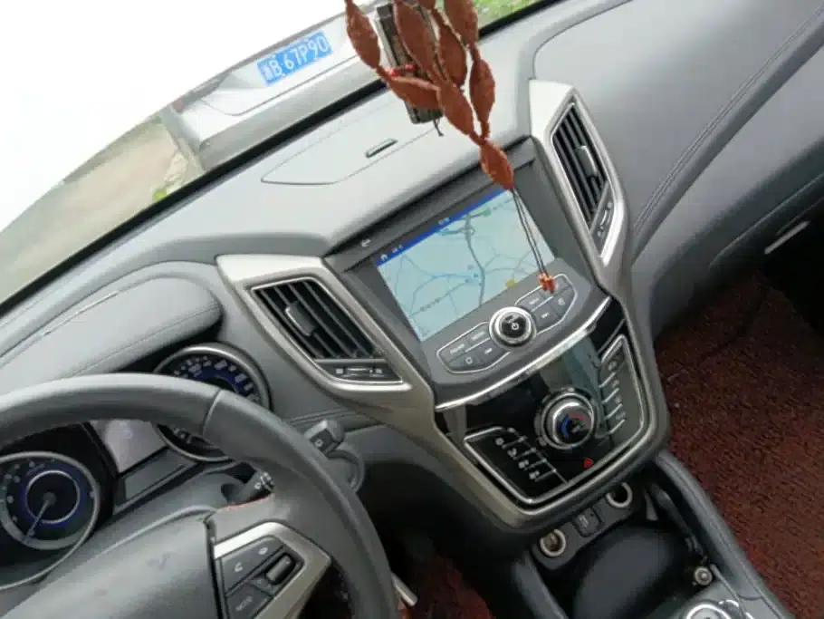 Changan CS35 2017 1.6L Manual Deluxe Edition — миниатюра 13