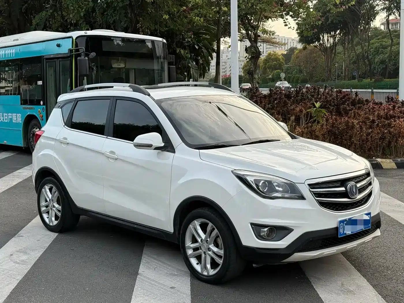 Changan CS35 2017 1.6L Automatic Deluxe Edition — миниатюра 3