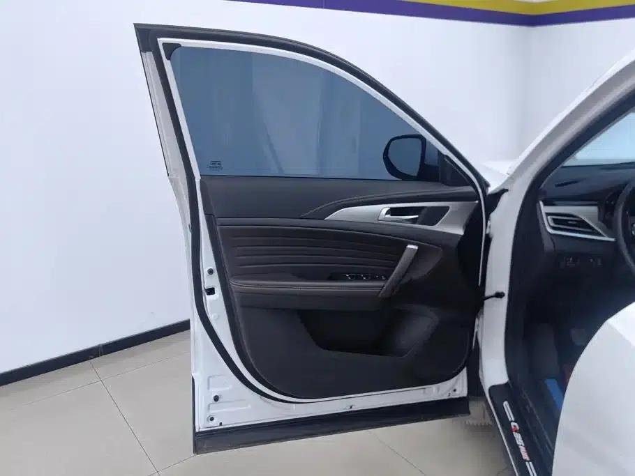 Changan CS35PLUS 2019 1.6L Manual Connect Upgrade Edition — миниатюра 7
