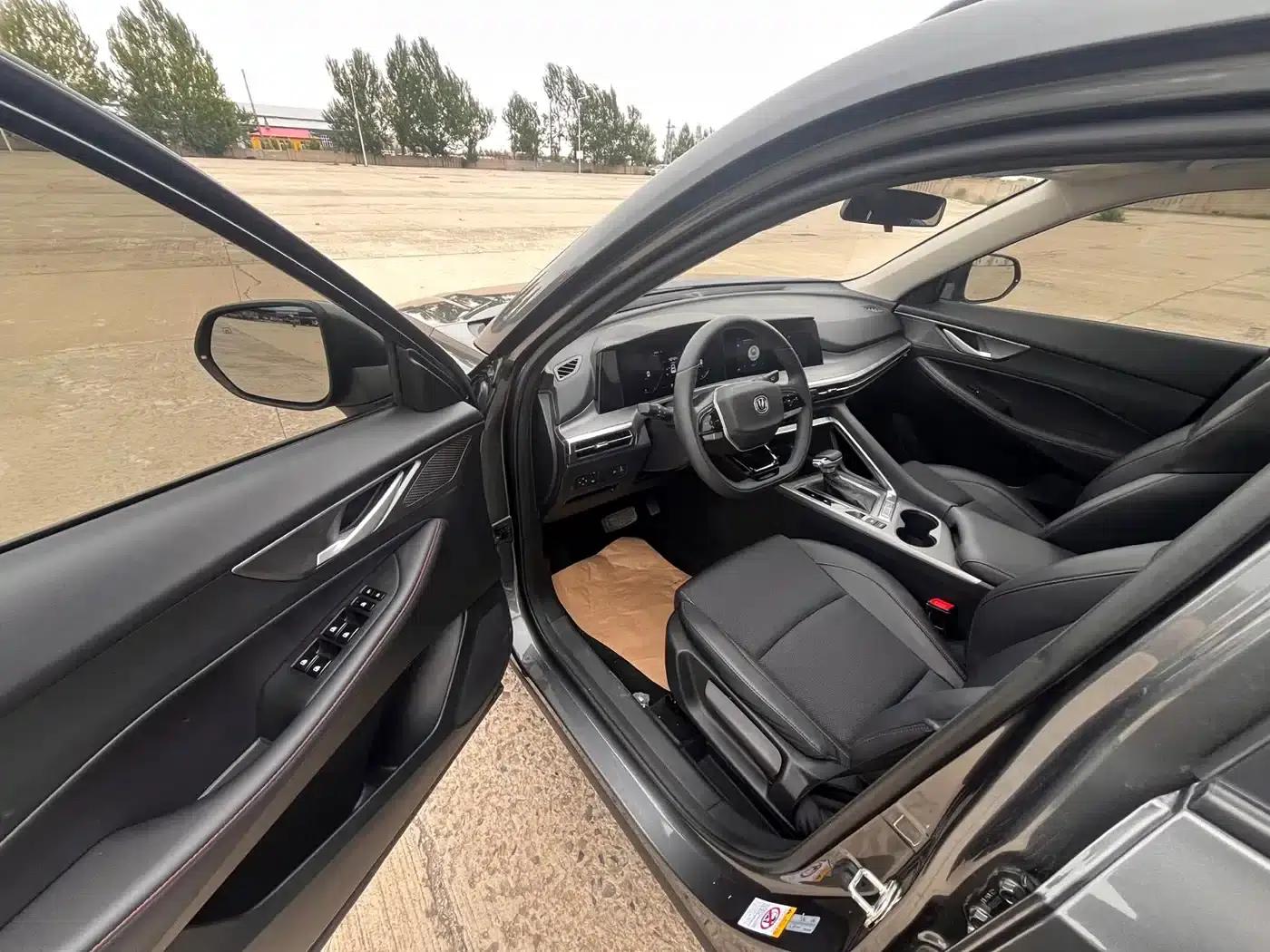 Changan CS35PLUS 2023 Enjoy Edition 1.4T DCT Luxury Model — миниатюра 7