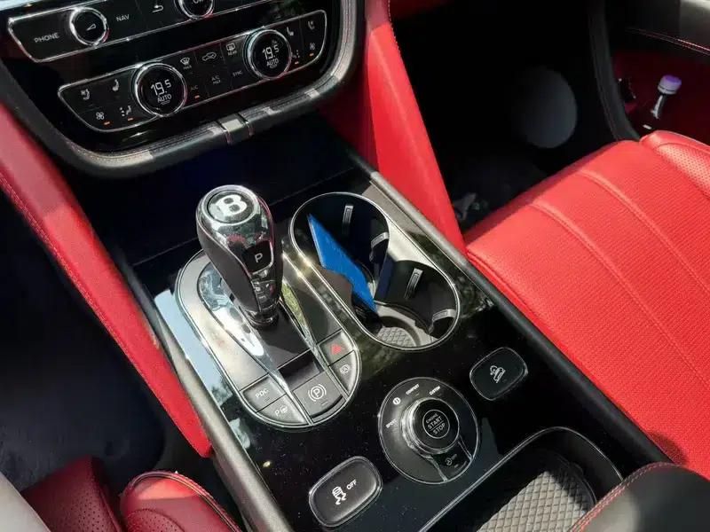 Bentayga 2021 4.0T V8 — миниатюра 6
