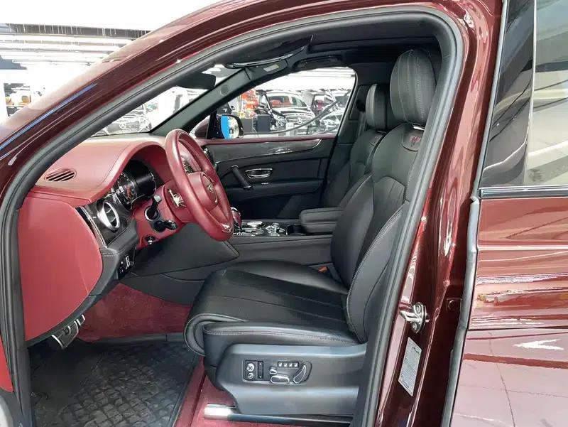 Bentayga 2018 4.0T V8 — миниатюра 21