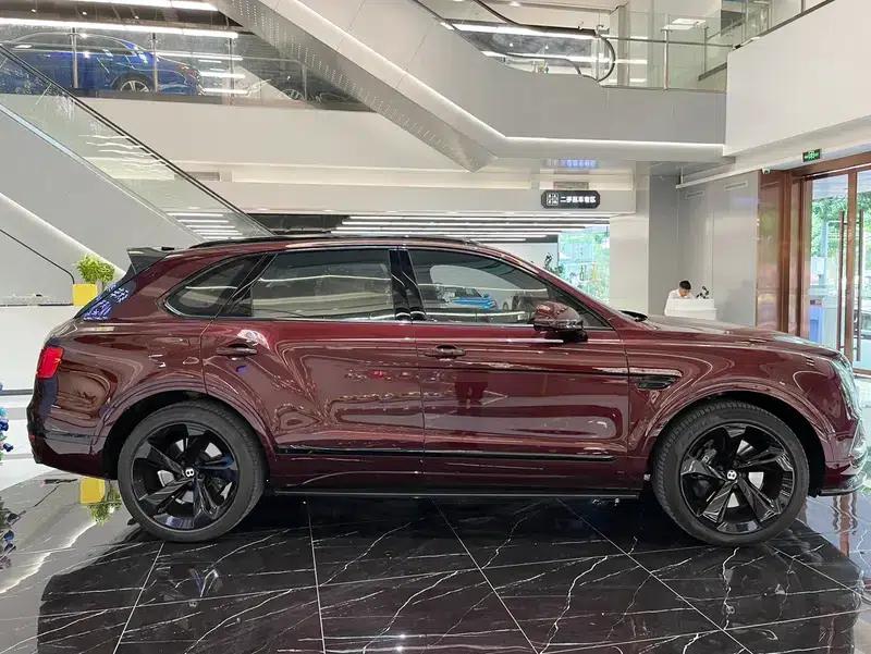 Bentayga 2018 4.0T V8 — миниатюра 9