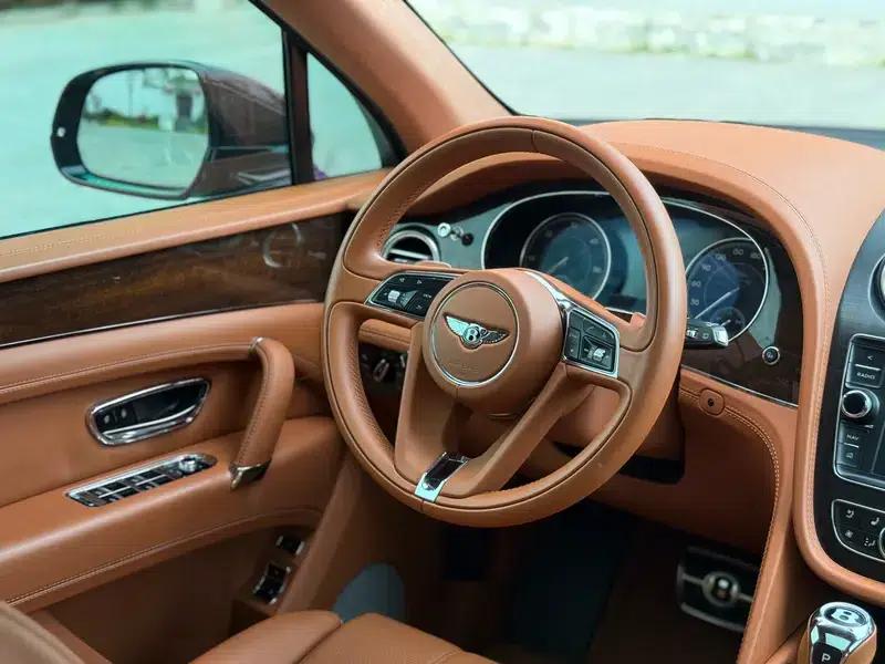 Bentayga 2017 4.0T Parallel Import — миниатюра 9
