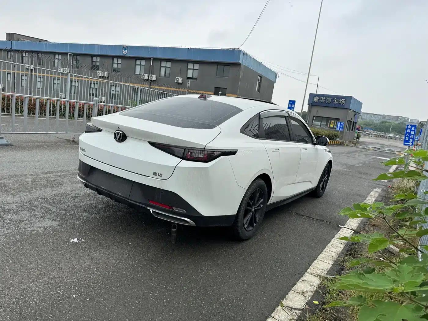 Yida 2023 Blue Whale NE 1.5T GDI DCT Enjoy Edition — миниатюра 13