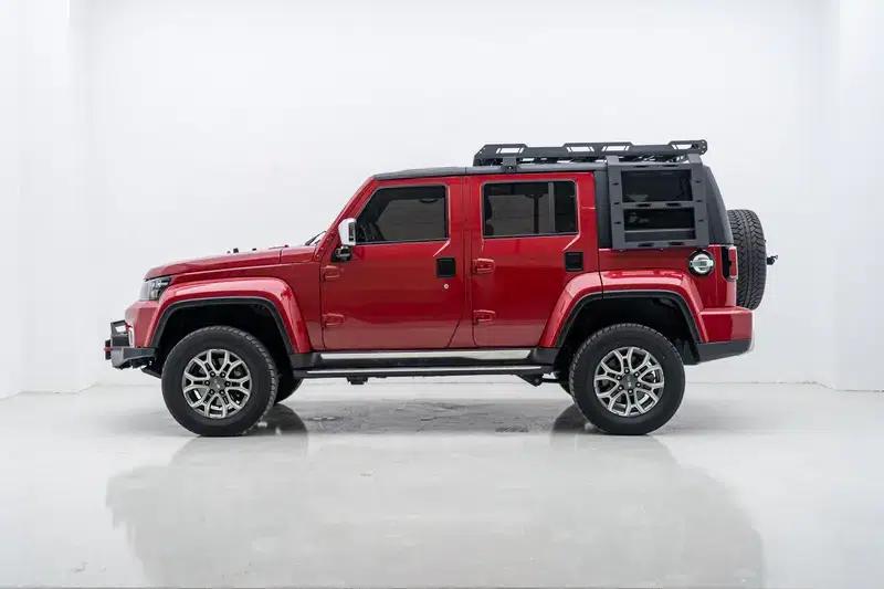 Beijing BJ40 2023 2.0T Automatic 4WD City Hunter Edition (Hero Model) — миниатюра 4