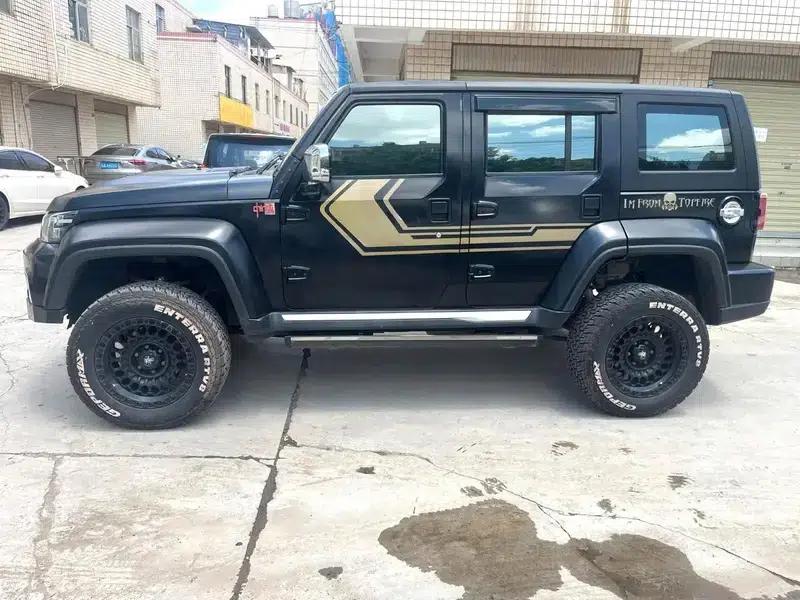 Beijing BJ40 2021 2.0D Automatic 4WD Blade Hero Edition (Hero Model) — миниатюра 4