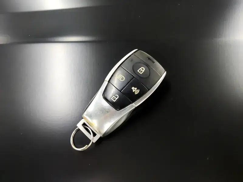 Beijing BJ40 2023 2.0D Automatic 4WD Blade Hero Edition (Hero Model) — миниатюра 11