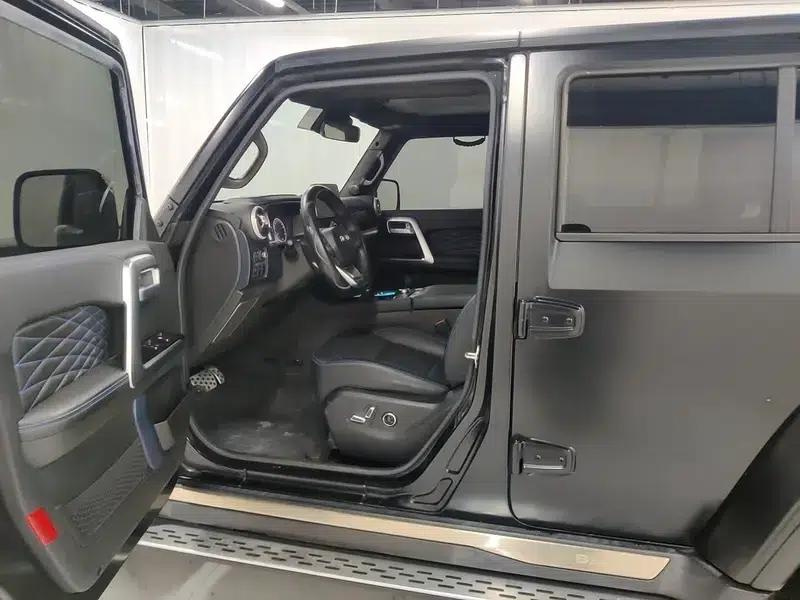 Beijing BJ40 2023 2.0D Automatic 4WD Blade Hero Edition (Hero Model) — миниатюра 17