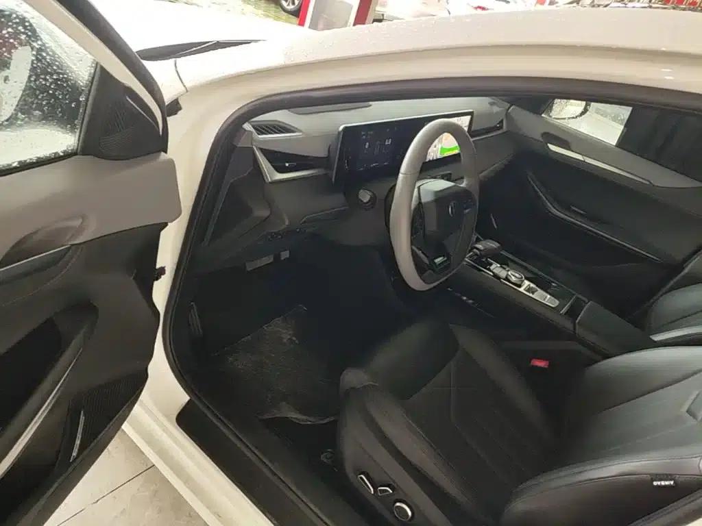 Ruicheng PLUS 2023 1.5T DCT Navigator Edition — миниатюра 16