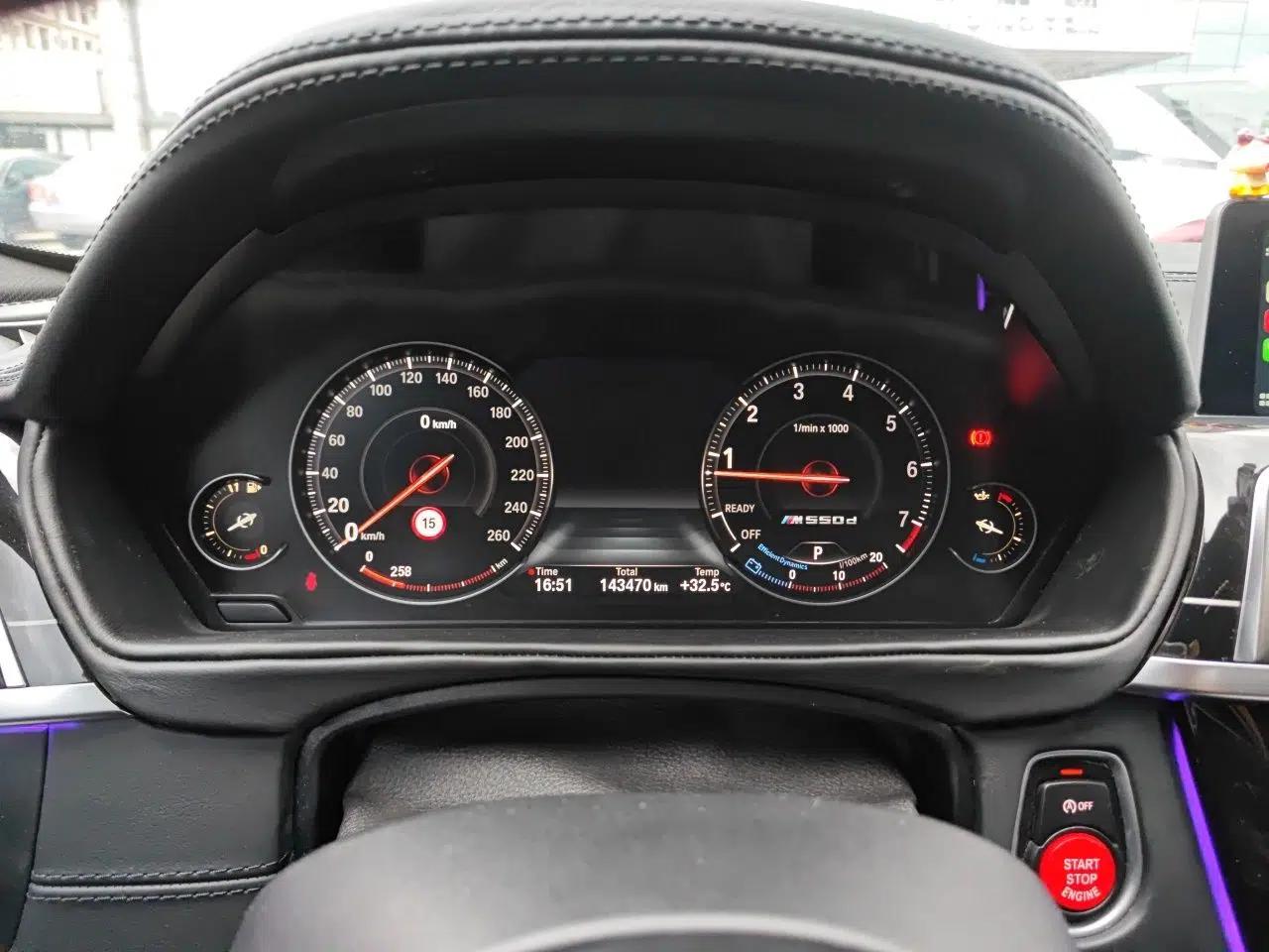 BMW 3 Series 2017 320i M Sport — миниатюра 11