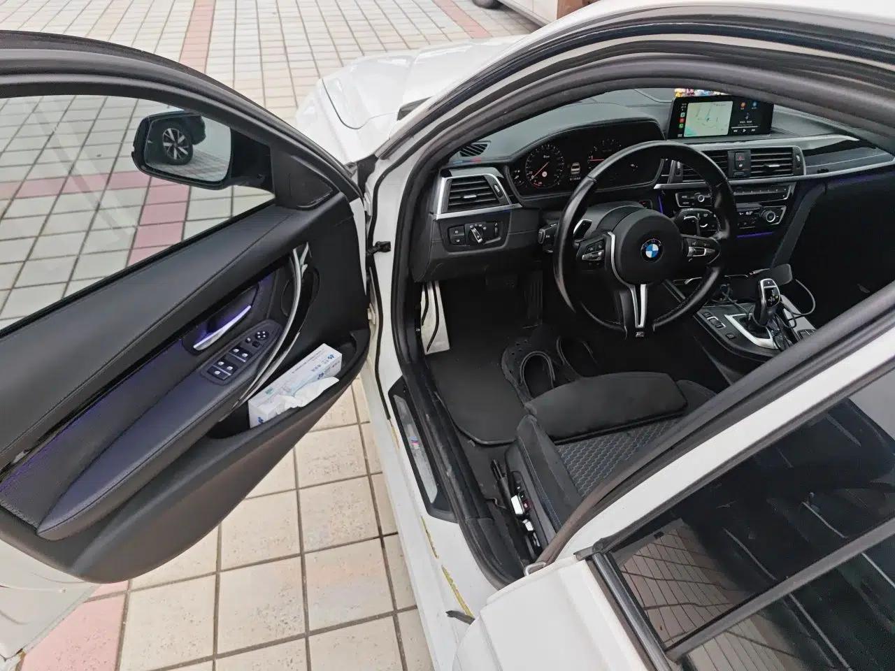 BMW 3 Series 2017 320i M Sport — миниатюра 16
