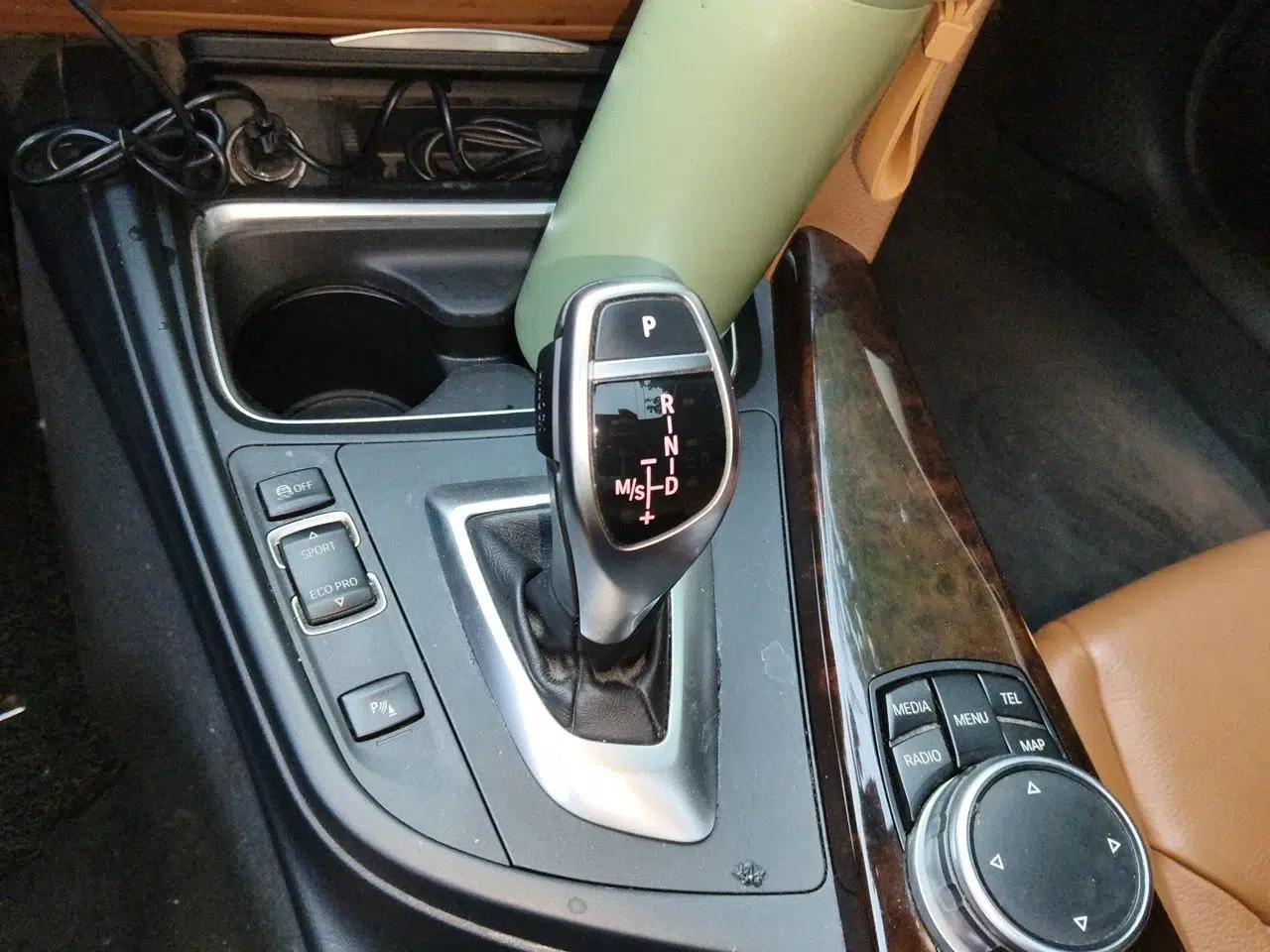 BMW 3 Series 2015 320Li Luxury Design Package Premium Edition — миниатюра 14