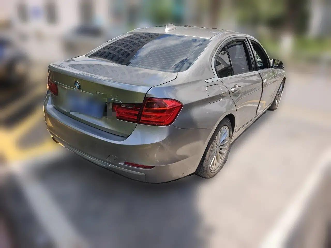 BMW 3 Series 2014 320i Sport Edition — миниатюра 6