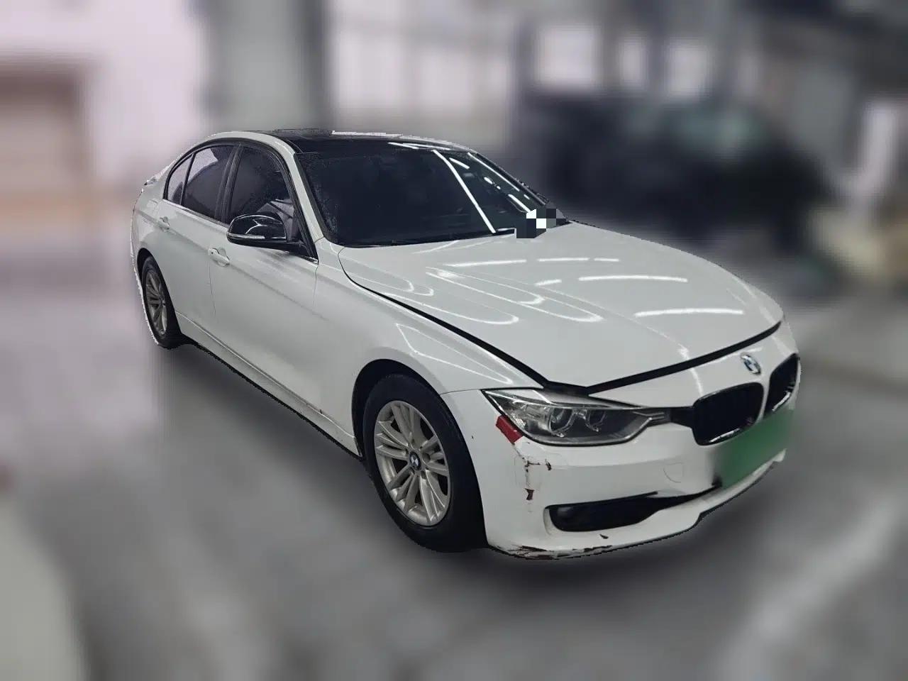 BMW 3 Series 2013 320i Sport Edition — миниатюра 3