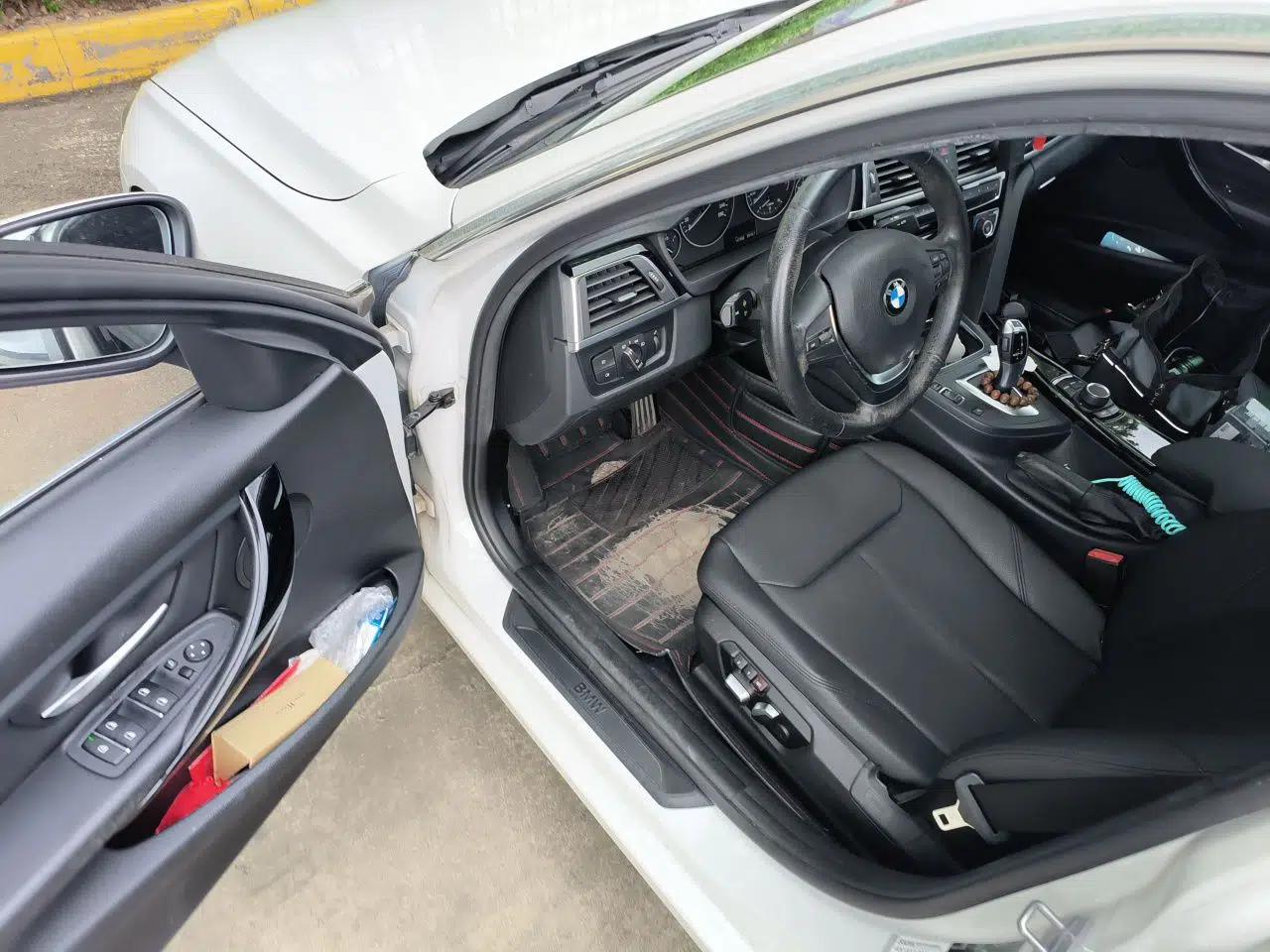 BMW 3 Series 2017 320Li Fashion Model — миниатюра 16