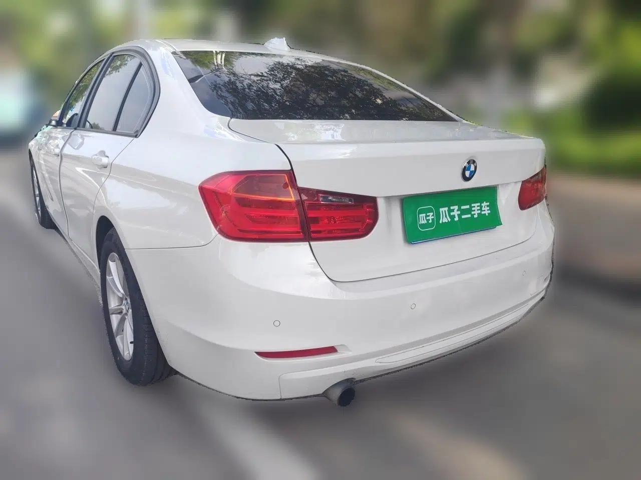 BMW 3 Series 2015 316i Active Edition — миниатюра 4