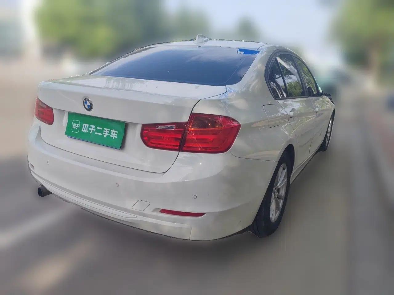 BMW 3 Series 2015 316i Active Edition — миниатюра 6