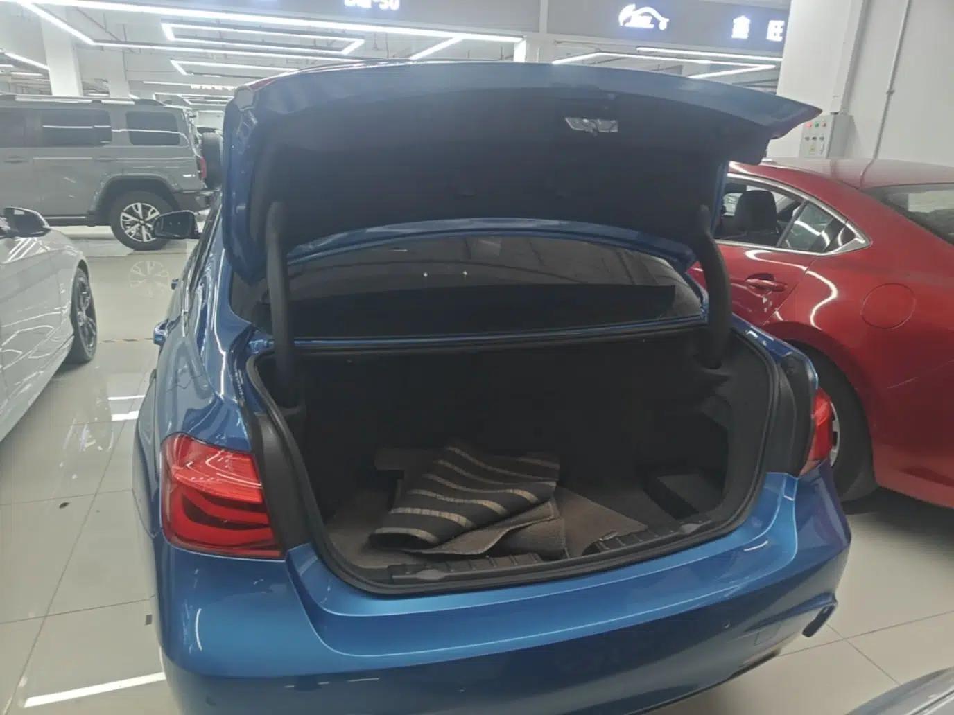 BMW 3 Series 2018 320Li Leading Model M Sport Package — миниатюра 22