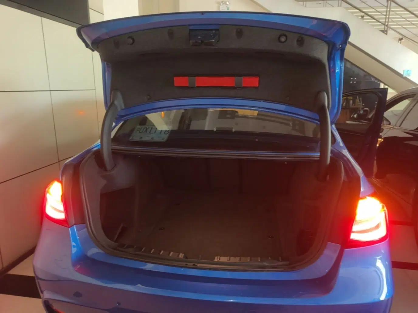 BMW 3 Series 2017 320Li M Sport Edition — миниатюра 22