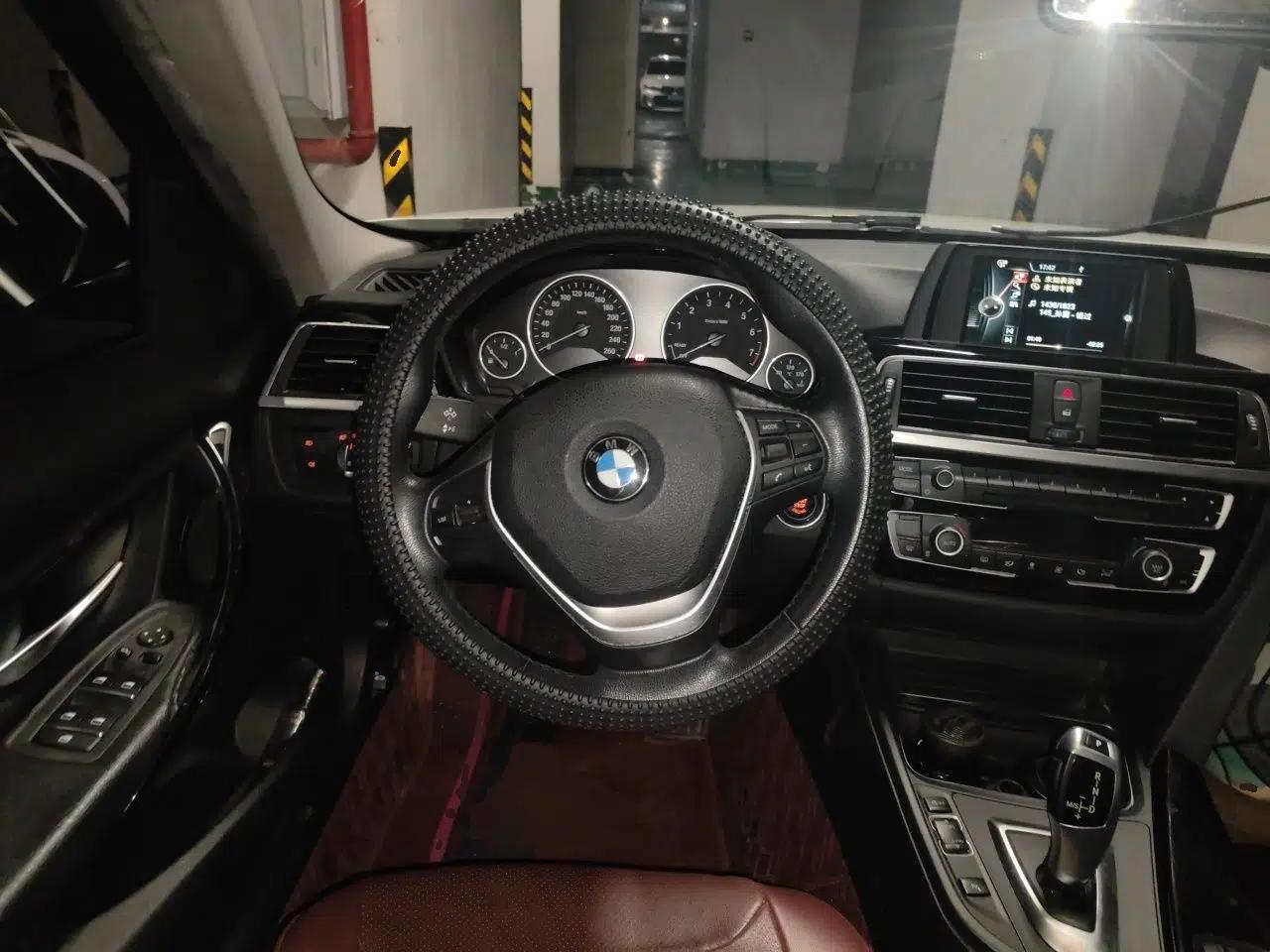 BMW 3 Series 2017 320Li Fashion Model — миниатюра 10