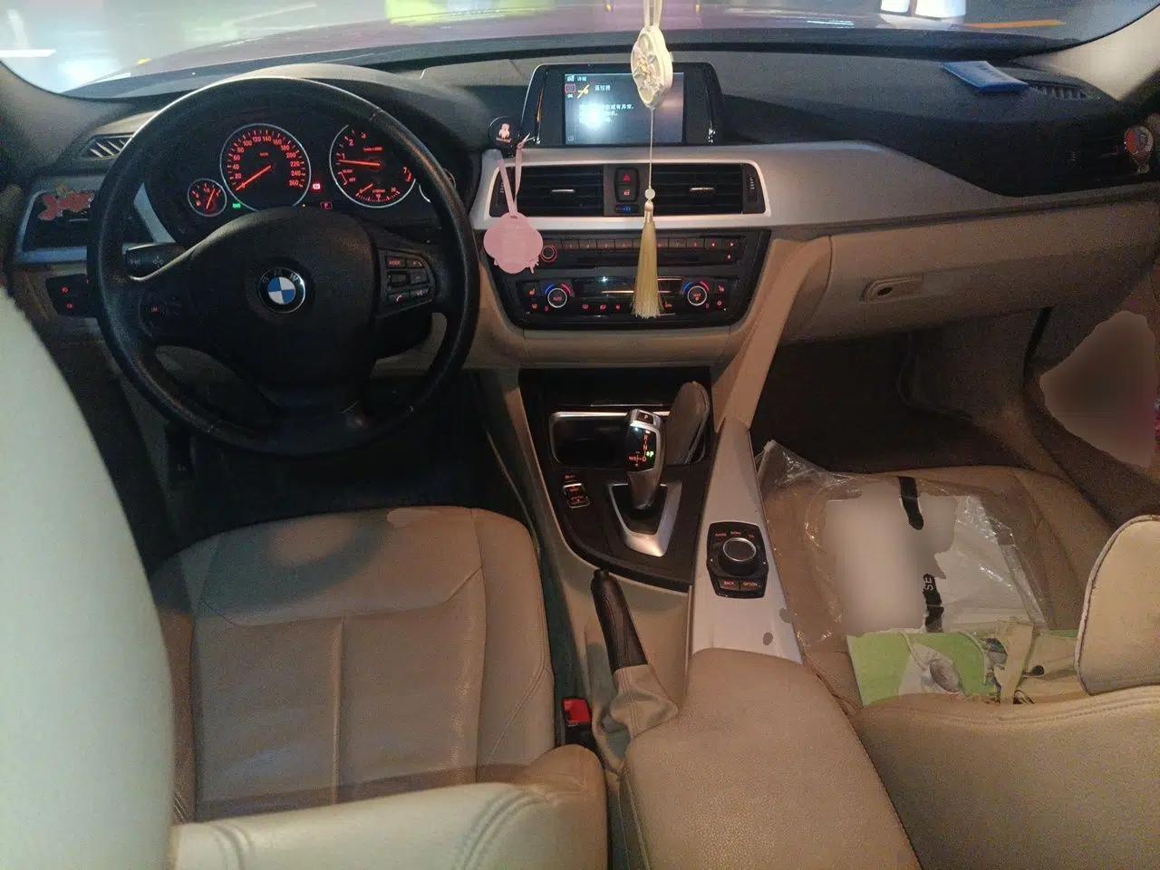 BMW 3 Series 2013 320i Sport Edition — миниатюра 9