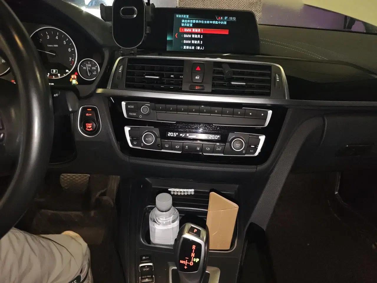 BMW 3 Series 2018 318Li — миниатюра 13