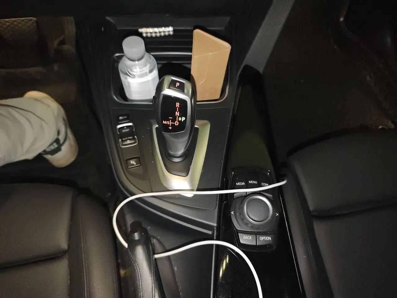 BMW 3 Series 2018 318Li — миниатюра 14