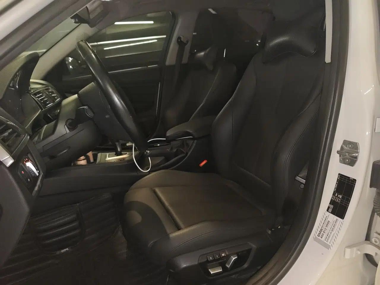 BMW 3 Series 2018 318Li — миниатюра 15