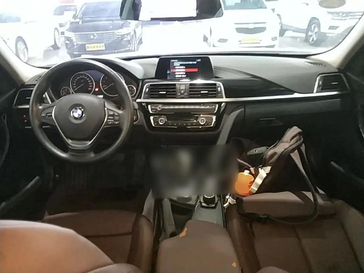 BMW 3 Series 2018 320Li Fashion Model — миниатюра 12