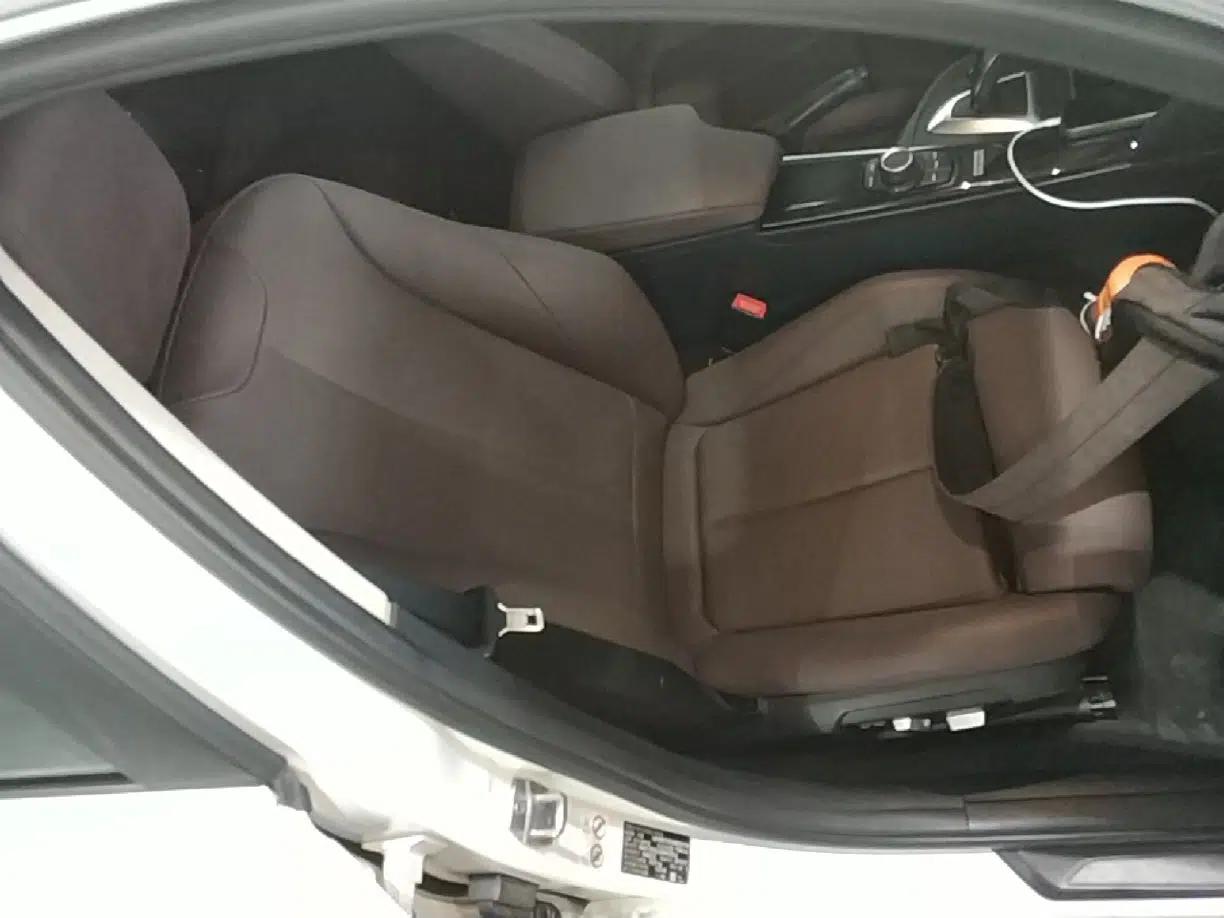 BMW 3 Series 2018 320Li Fashion Model — миниатюра 19
