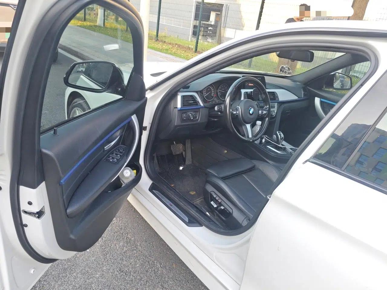 BMW 3 Series 2019 320i M Sport Package — миниатюра 16