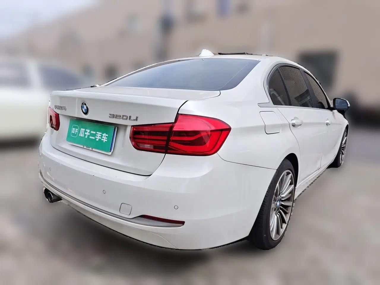 BMW 3 Series 2019 320Li Fashion Model — миниатюра 6
