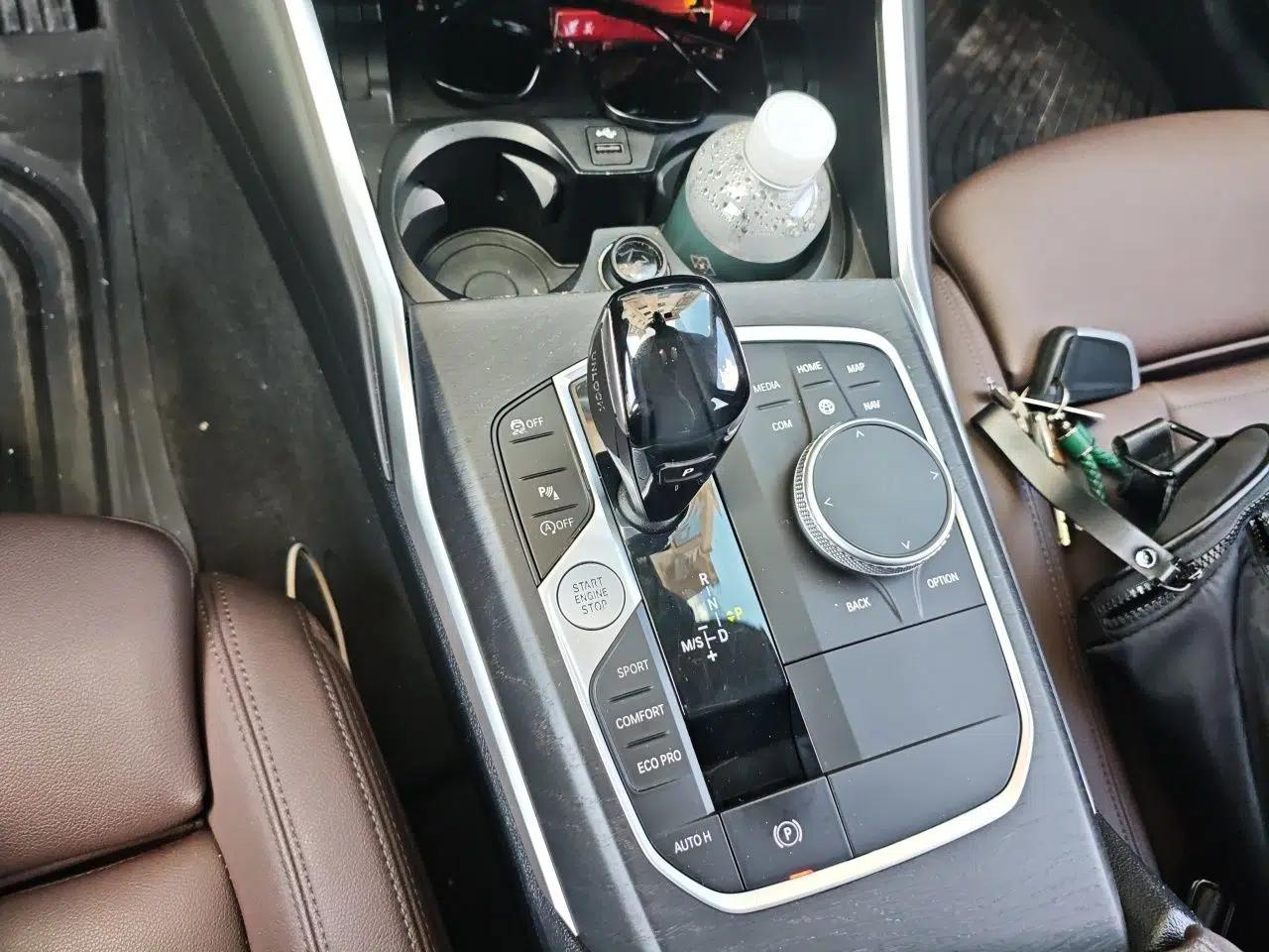 BMW 3 Series 2021 325i M Sport Package — миниатюра 14
