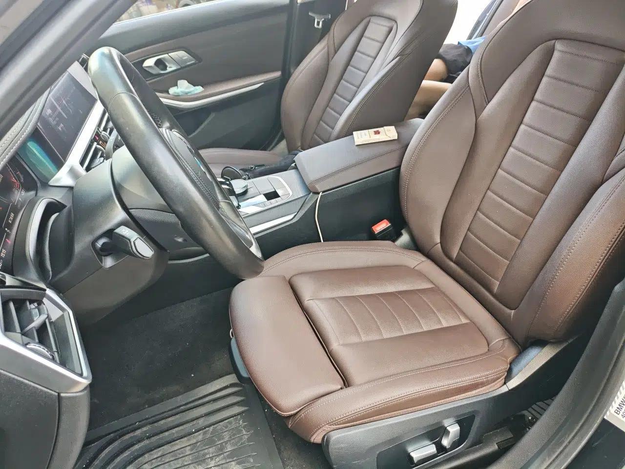 BMW 3 Series 2021 325i M Sport Package — миниатюра 15