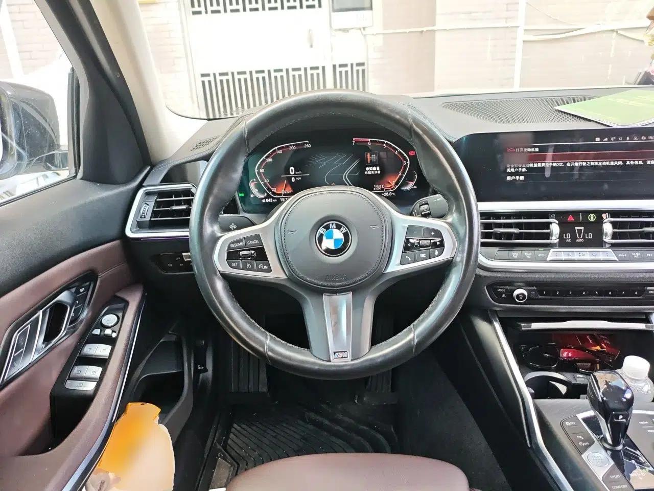 BMW 3 Series 2021 325i M Sport Package — миниатюра 10