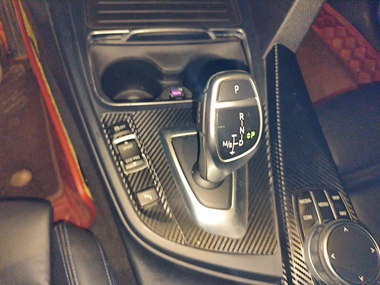 BMW 3 Series 2019 320i M Sport Night Edition — миниатюра 14