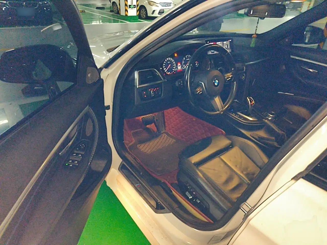 BMW 3 Series 2019 320i M Sport Night Edition — миниатюра 16