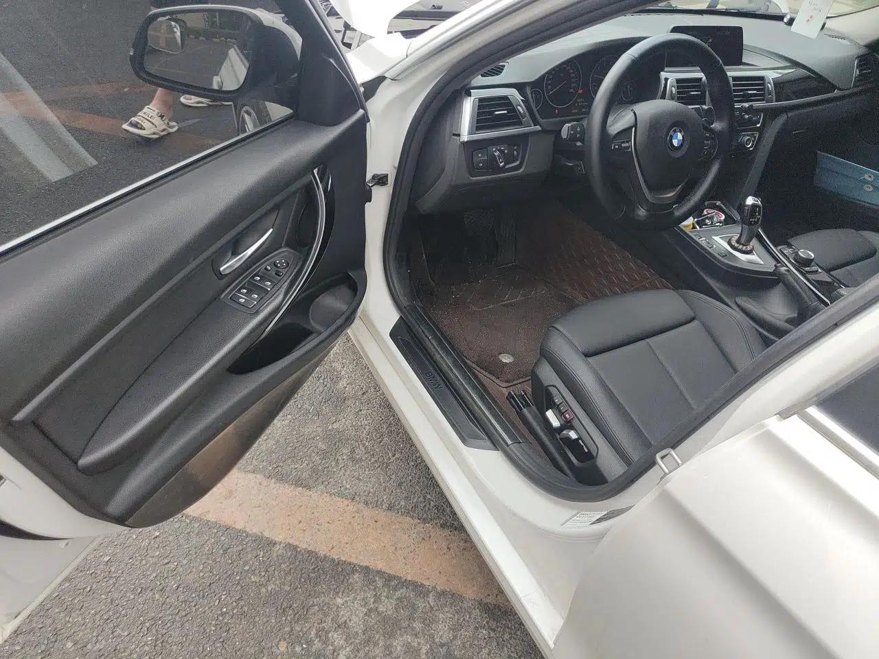 BMW 3 Series 2018 320Li xDrive Fashion Model — миниатюра 16