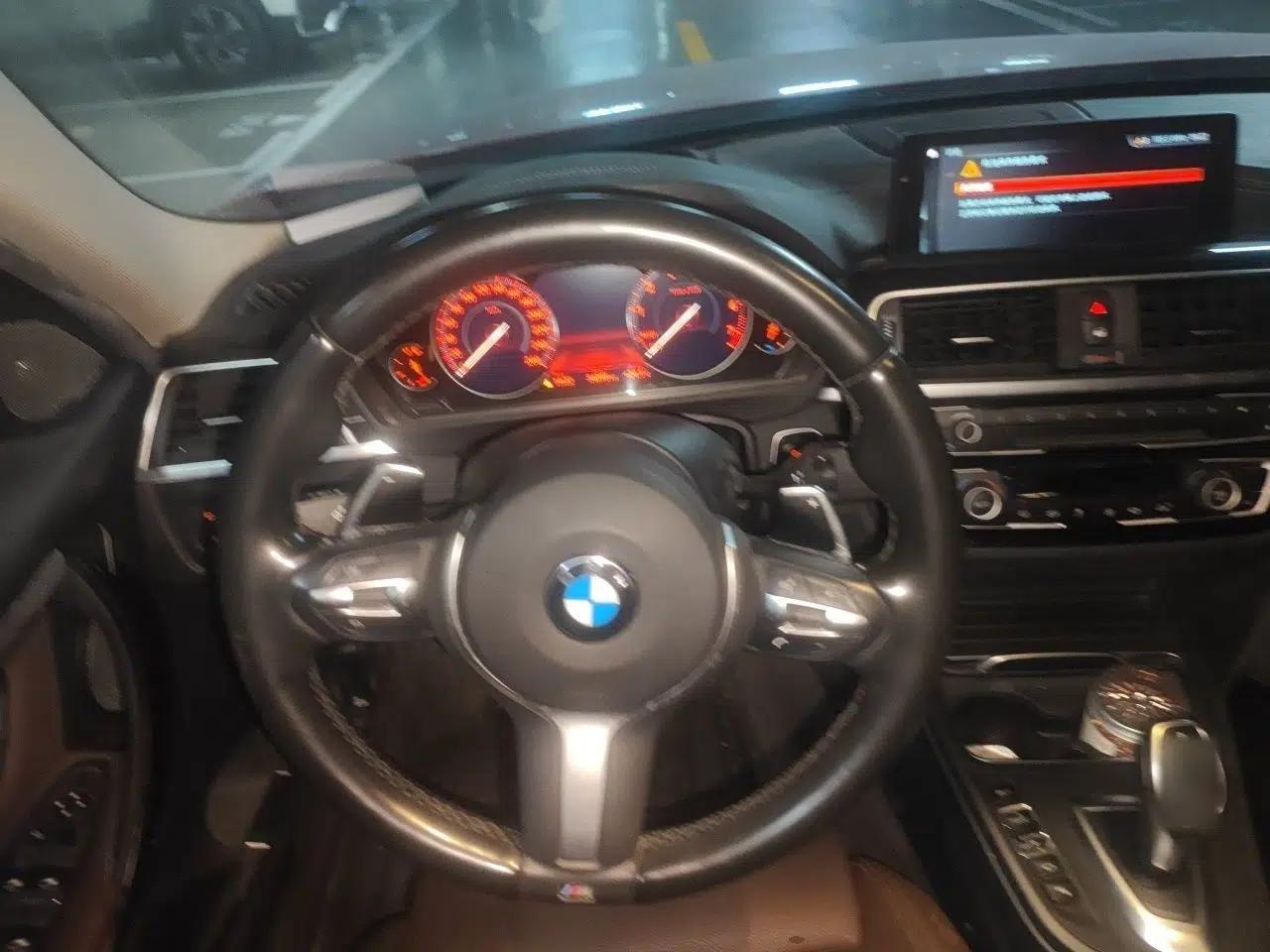 BMW 3 Series 2019 320i M Sport Night Edition — миниатюра 10