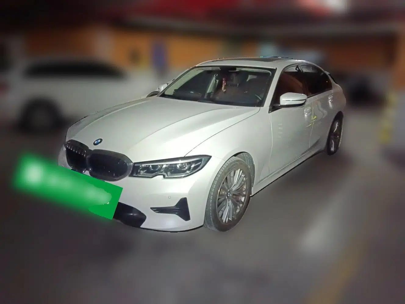 BMW 3 Series 2022 320i Sport Package — миниатюра 1